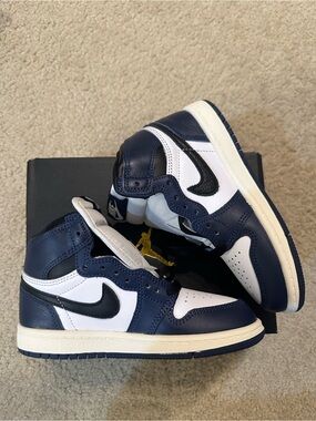 Air Jordan 1 Retro High OG, Midnight Blue Kids